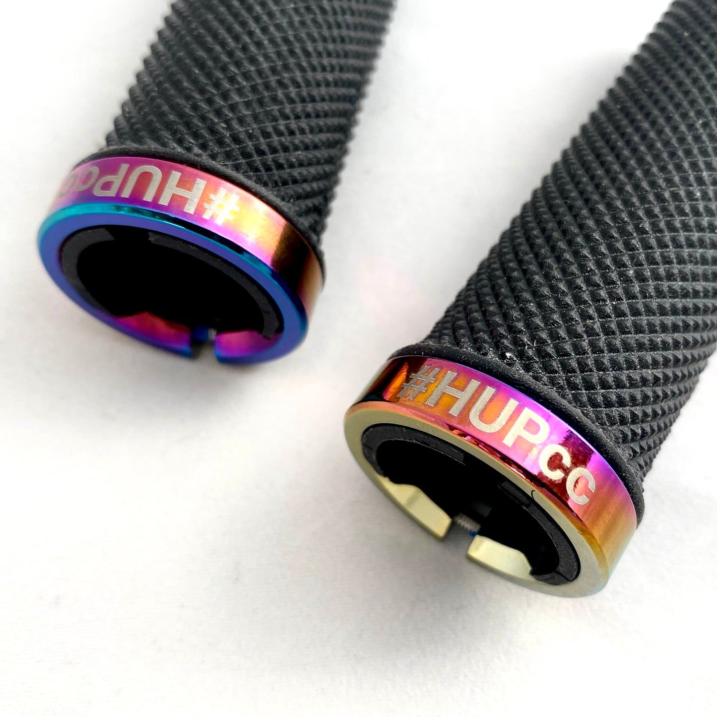 HUP Youth Short MTB Handlebar Grips (Oil Slick)